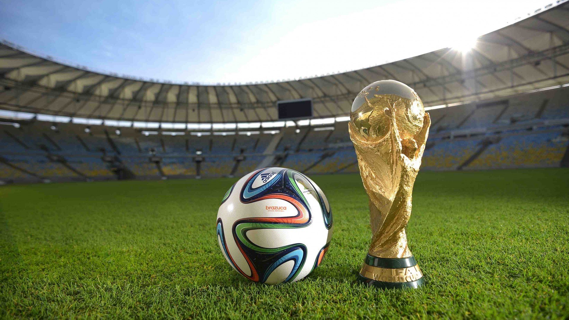 TheShy跨界足球场，巅峰对决引爆规则革命